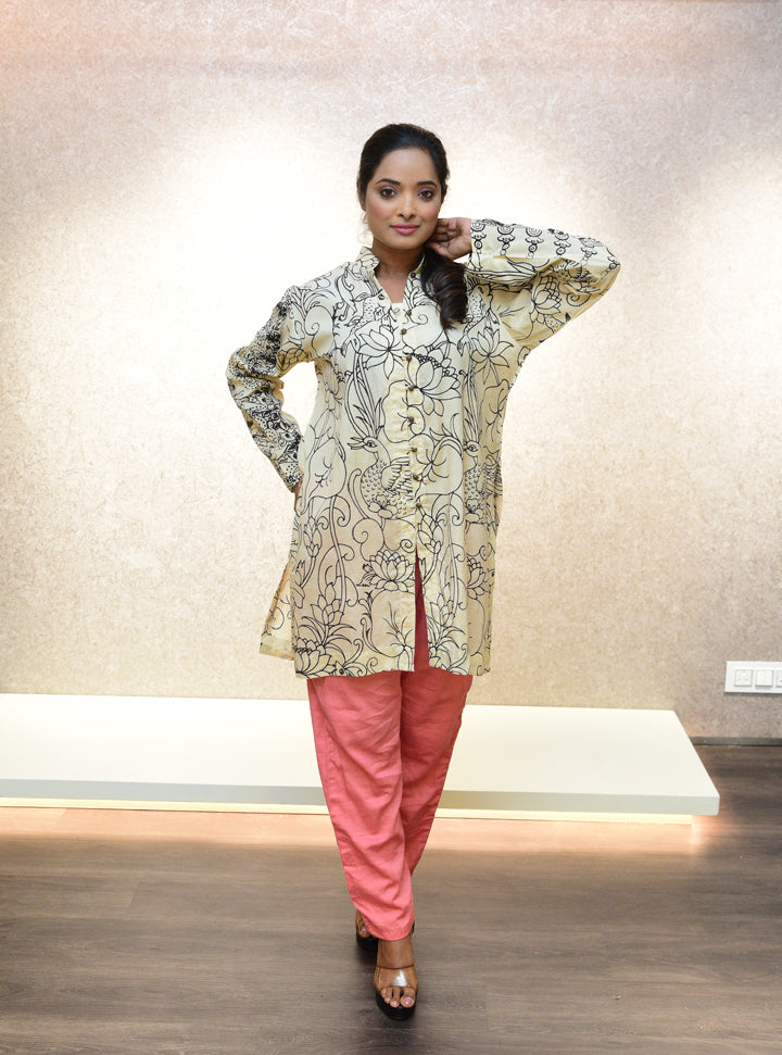 White line art full sleeve kurti