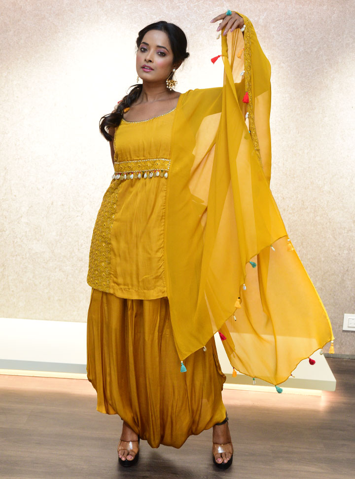 Indowestern yellow women 3oc outfit